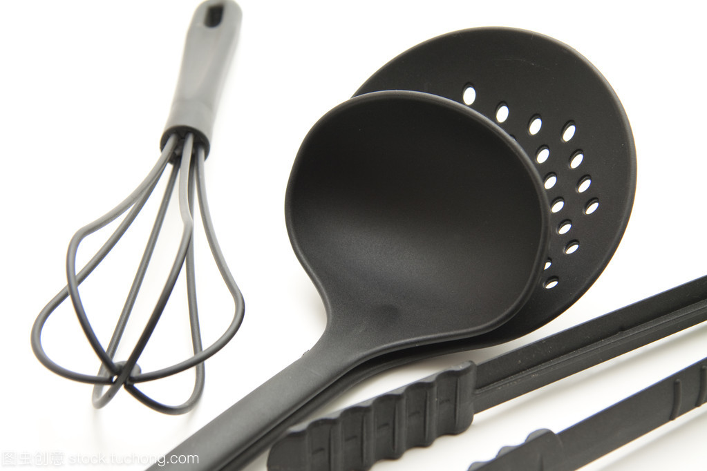 廚房中的得力助手 常用廚房用具及其功能詳解